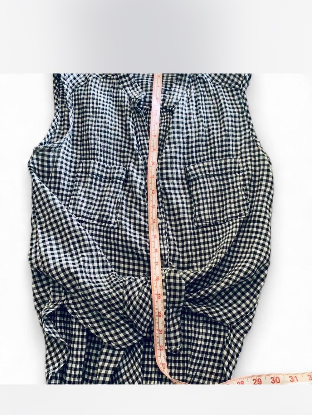 Sleeveless Button-down Max Studio Black & White Gingham Tie-Front Top size S - Picture 6 of 7